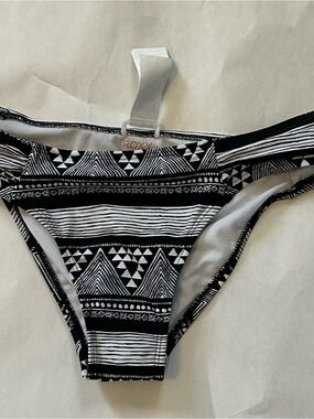 Roxy Black and White Striped Bikini Bottom